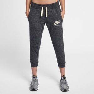 Nike Women's Vintage Capris